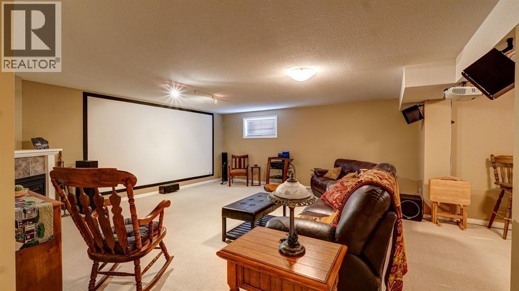 405 46 Avenue W Property Photo 27