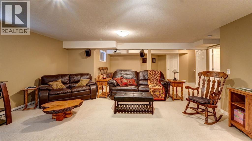 405 46 Avenue W Property Photo 29