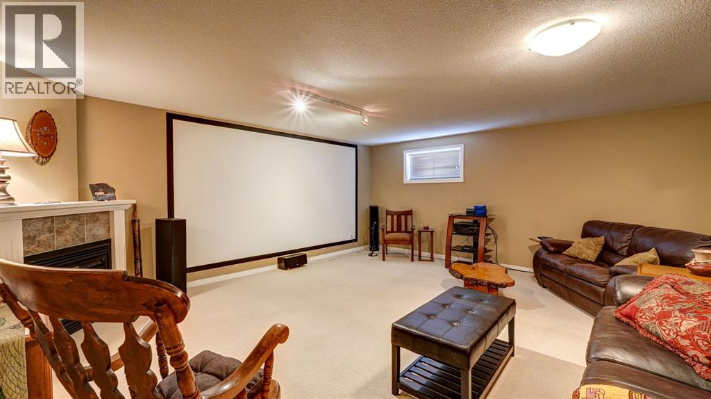 405 46 Avenue W Property Photo 31