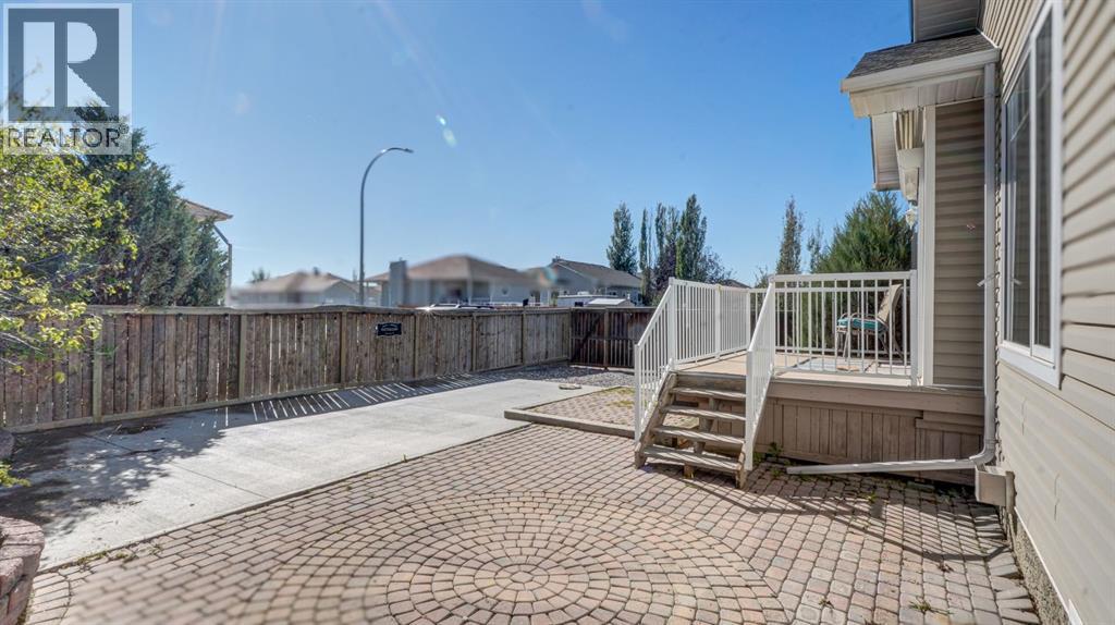 405 46 Avenue W Property Photo 43