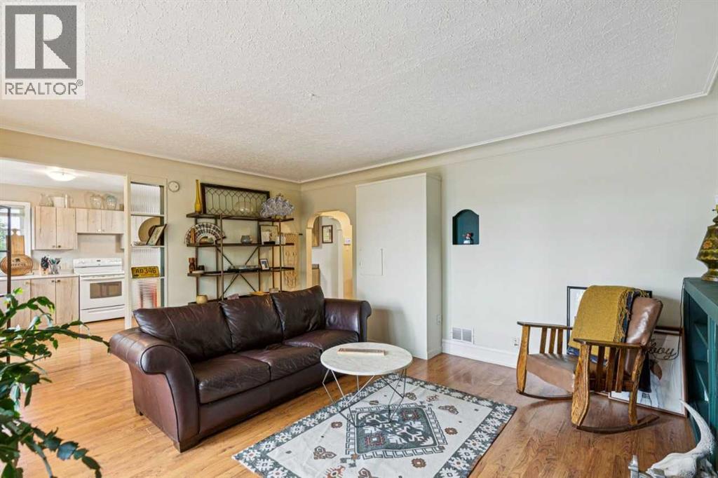 2128 17 Avenue Sw Property Photo 10