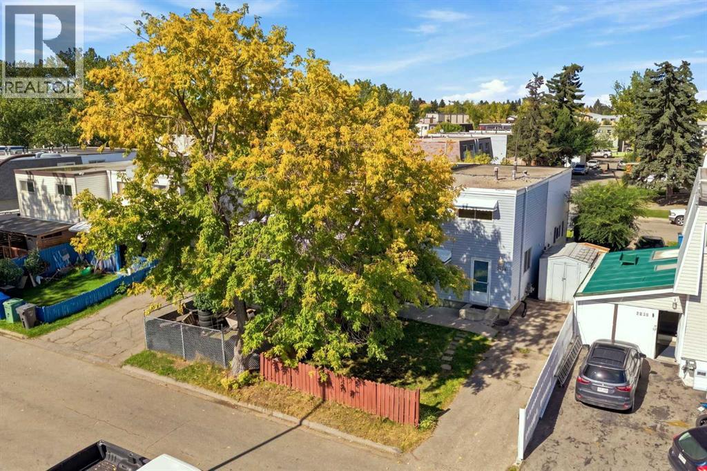 3924 29a Avenue Se Property Photo 2