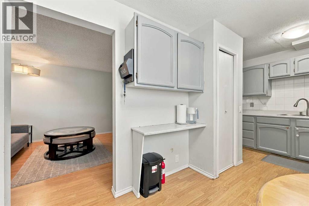 3924 29a Avenue Se Property Photo 14