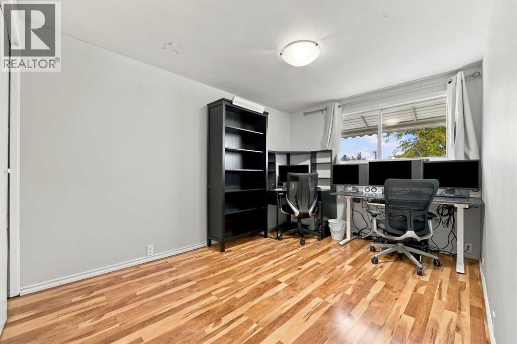 3924 29a Avenue Se Property Photo 16