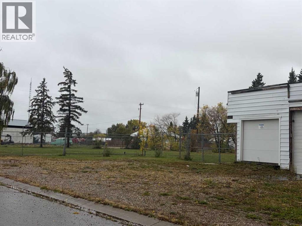 914 1st Avenue Property Photo 4