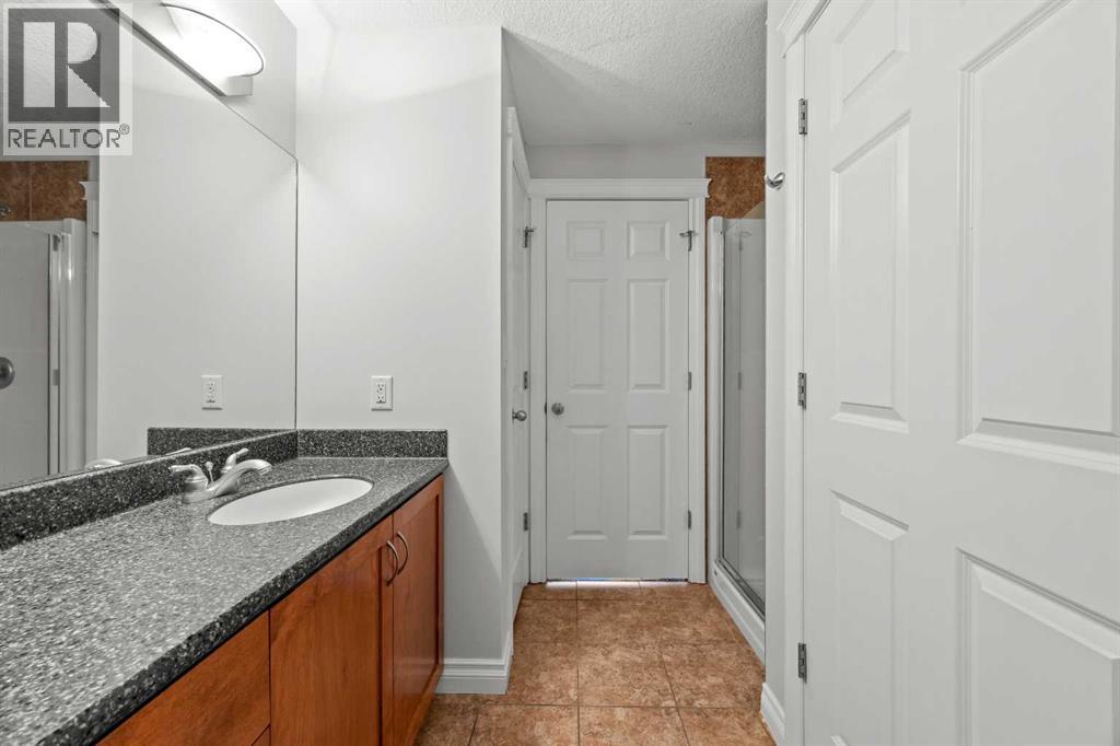 24 Hemlock Crescent Southwest Property Photo 28