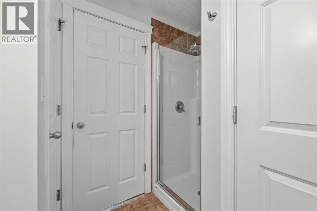 24 Hemlock Crescent Southwest Property Photo 29