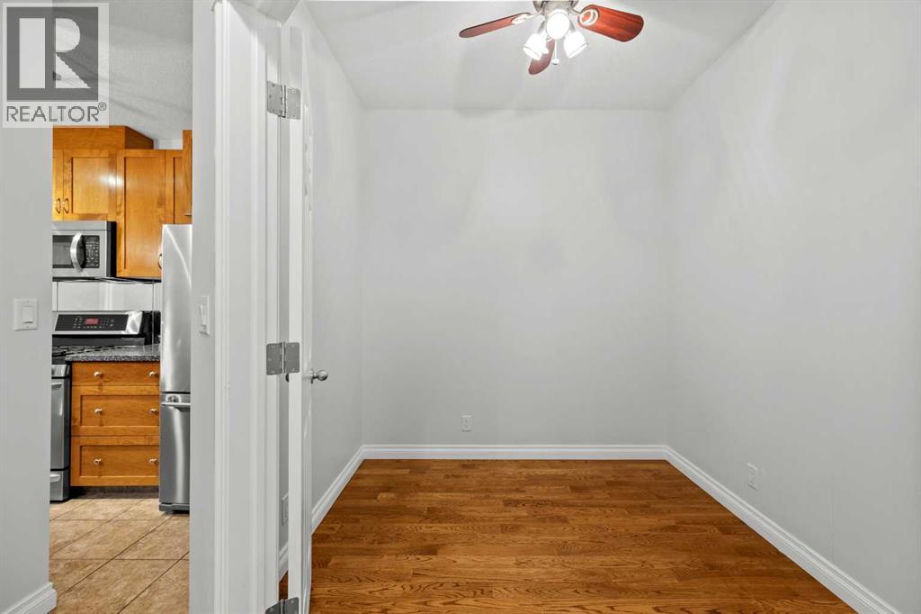 24 Hemlock Crescent Southwest Property Photo 33