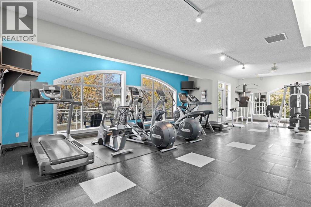 24 Hemlock Crescent Southwest Property Photo 41