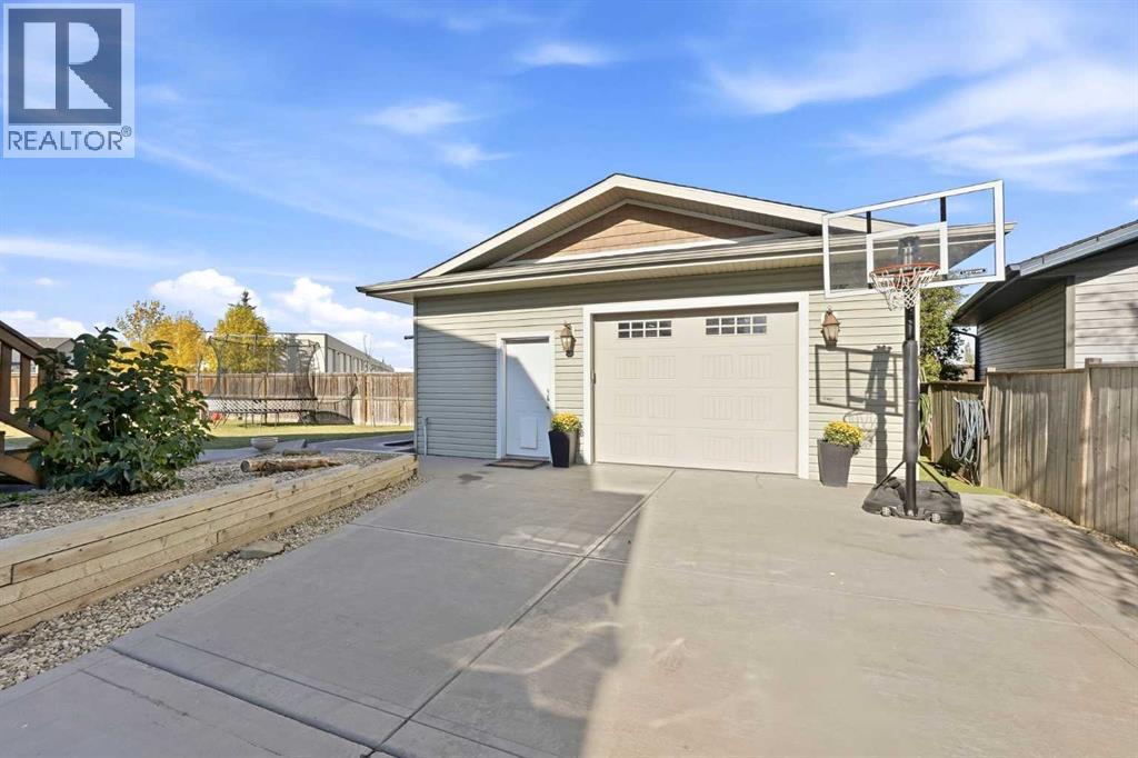 17 Hammond Close Property Photo 37