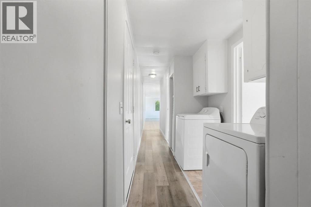 5344 76 Street Property Photo 15