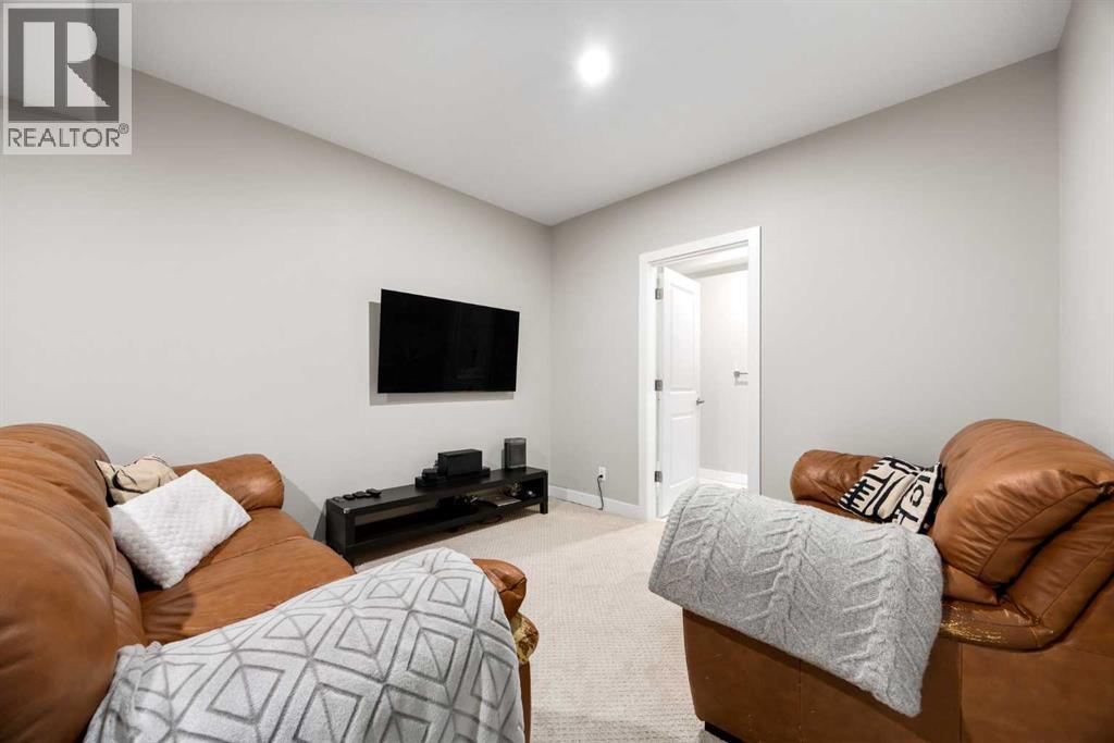 112 Reunion Loop Nw Property Photo 27