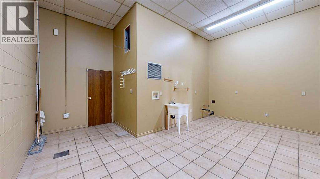 4841 50 Street Property Photo 40