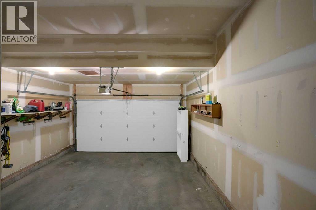 125 Walden Square Se Property Photo 8