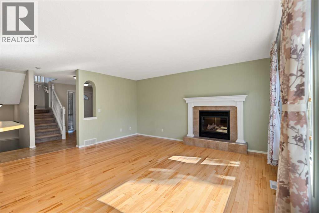31 Springborough Way Sw Property Photo 9