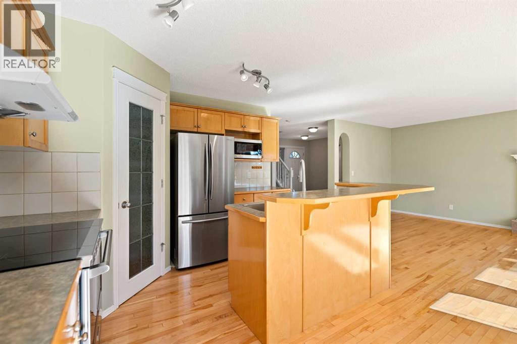 31 Springborough Way Sw Property Photo 10