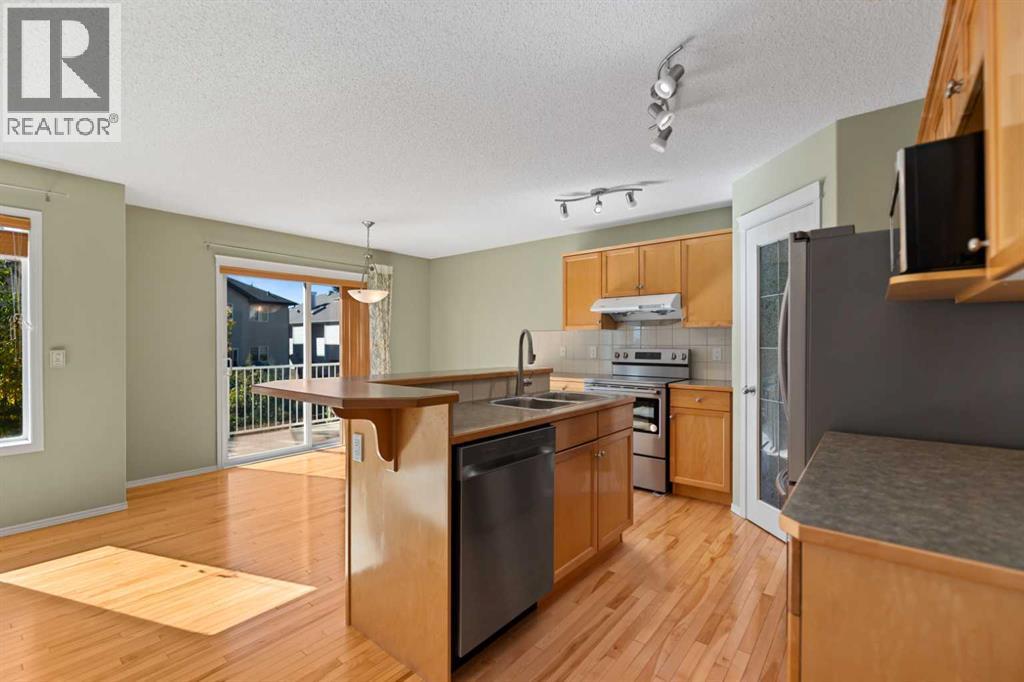 31 Springborough Way Sw Property Photo 12