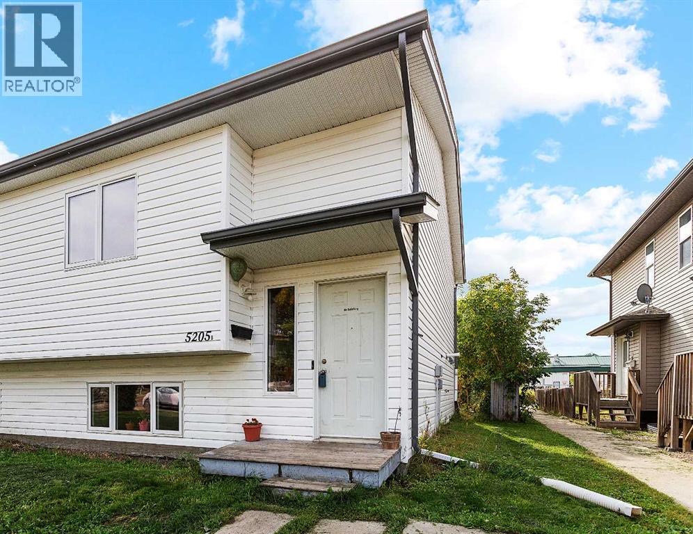 5205b 52 Avenue Property Photo 2