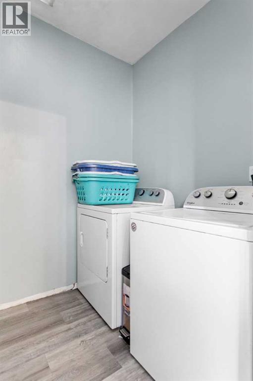 5205b 52 Avenue Property Photo 8