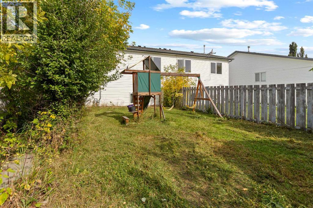 5205b 52 Avenue Property Photo 21