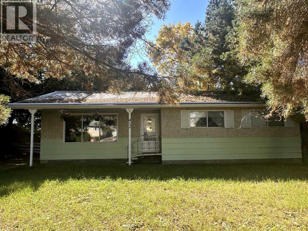 412 Main Street Property Photo 2