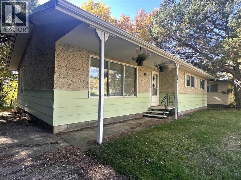 412 Main Street Property Photo 4