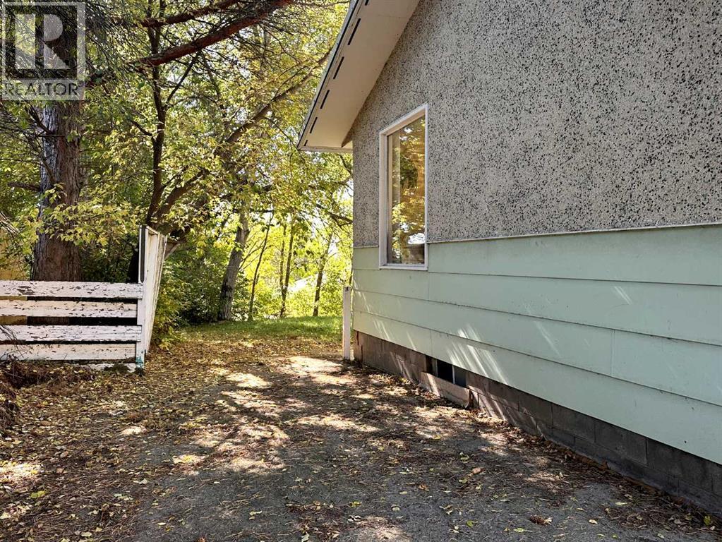 412 Main Street Property Photo 5