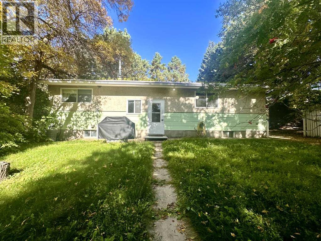 412 Main Street Property Photo 7