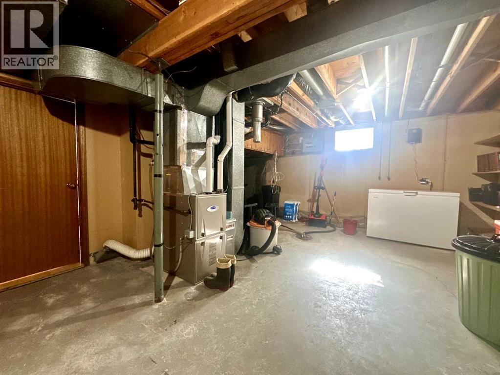 412 Main Street Property Photo 31
