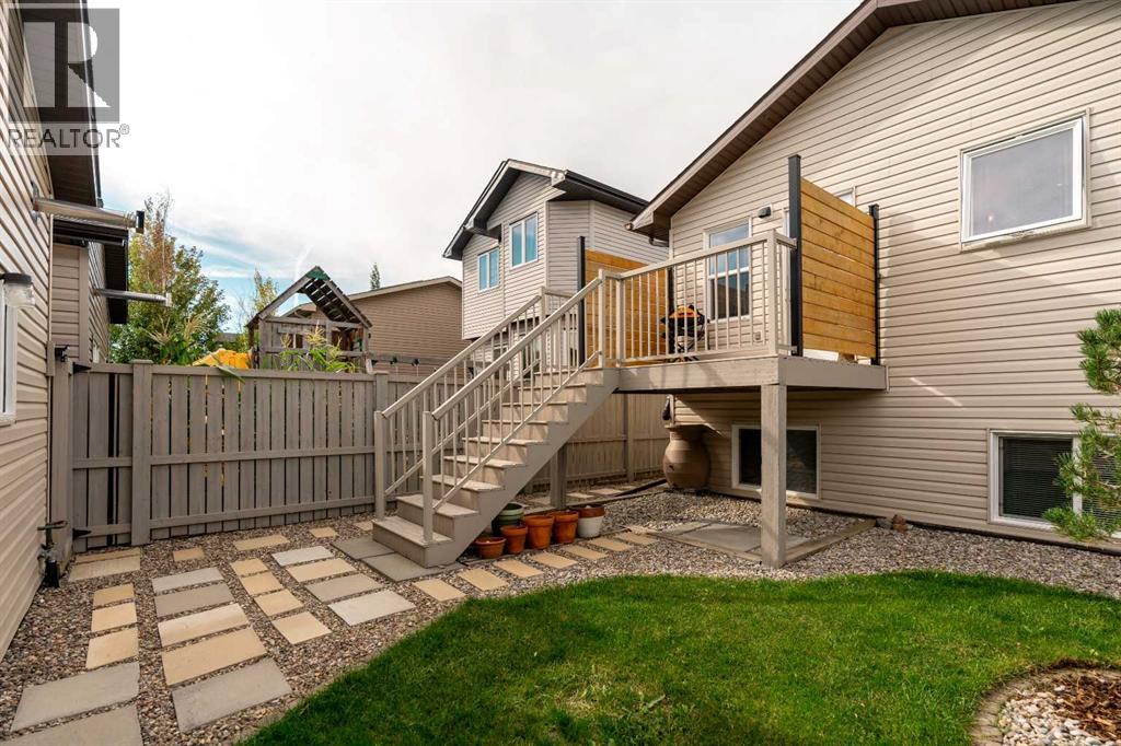 113 Mt Sundance Crescent W Property Photo 35