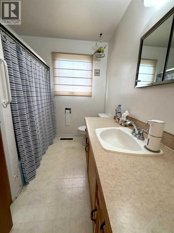 1305 5 Avenue Property Photo 10