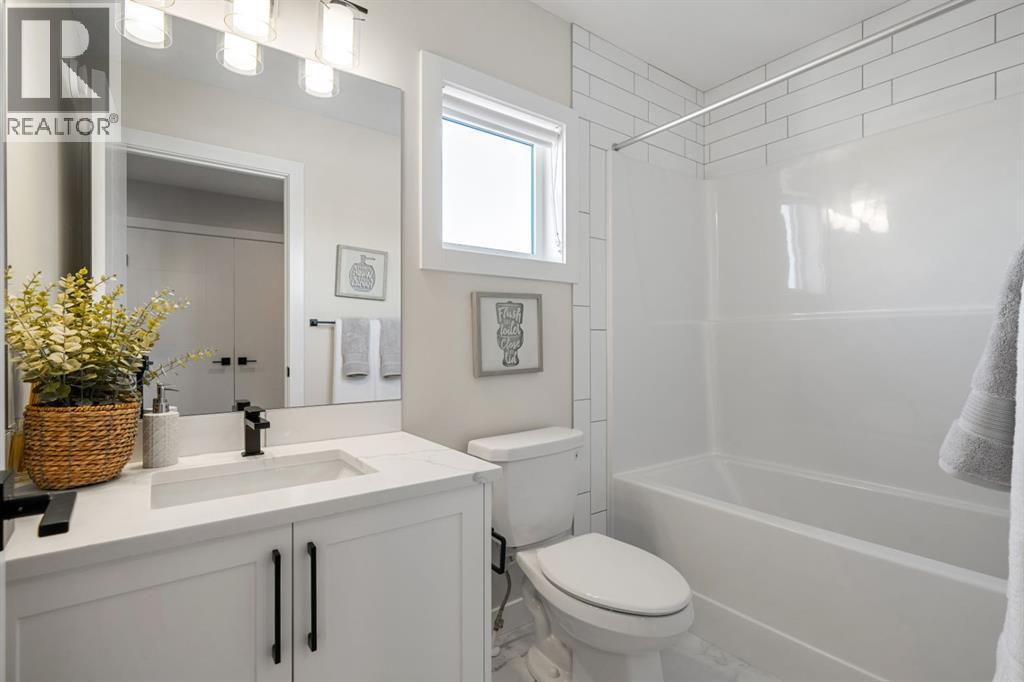 8432 Homestead Avenue Ne Property Photo 30