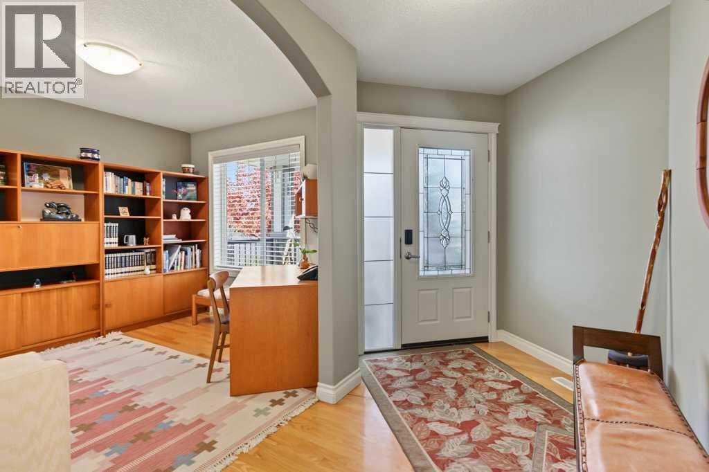197 Cimarron Drive Property Photo 3