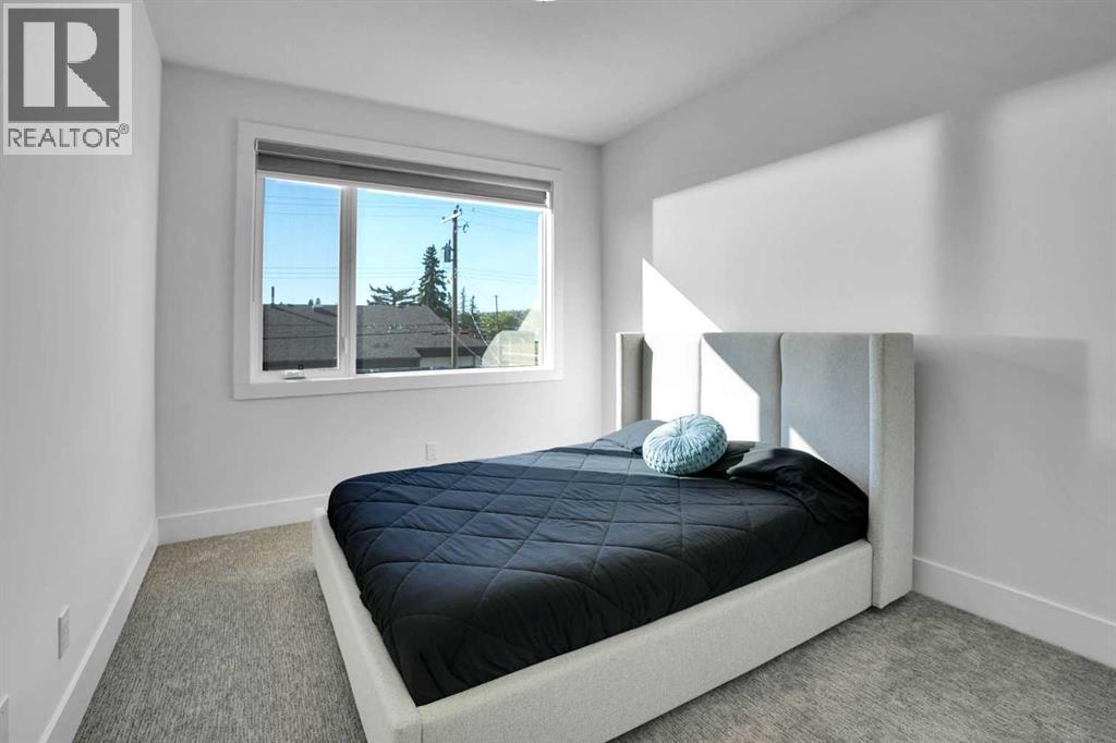 1111 43 Street Sw Property Photo 22