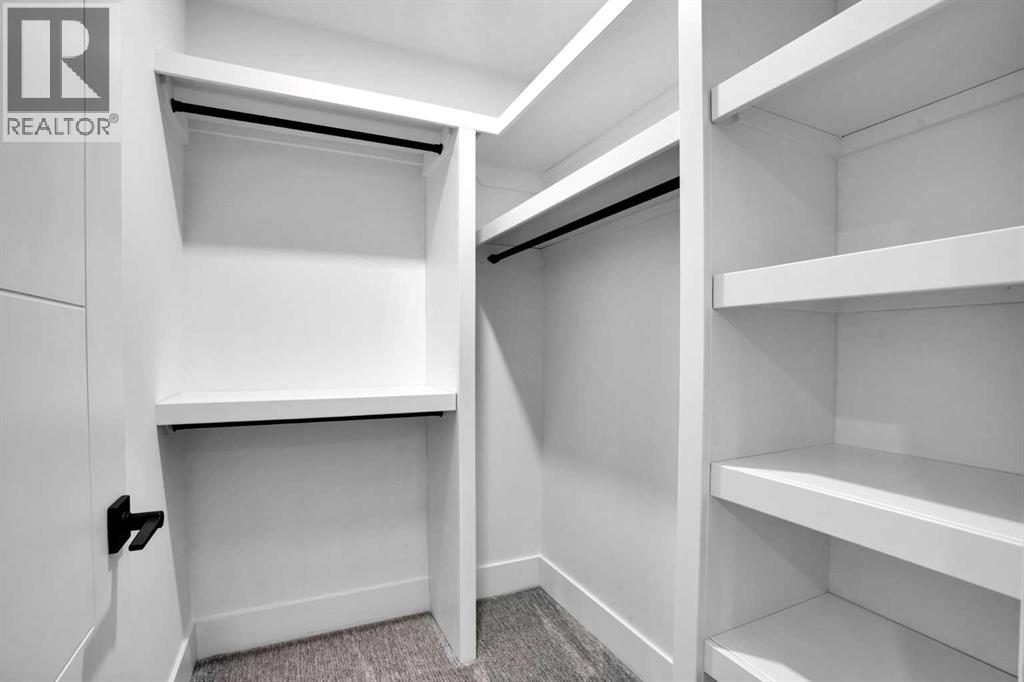 1111 43 Street Sw Property Photo 37