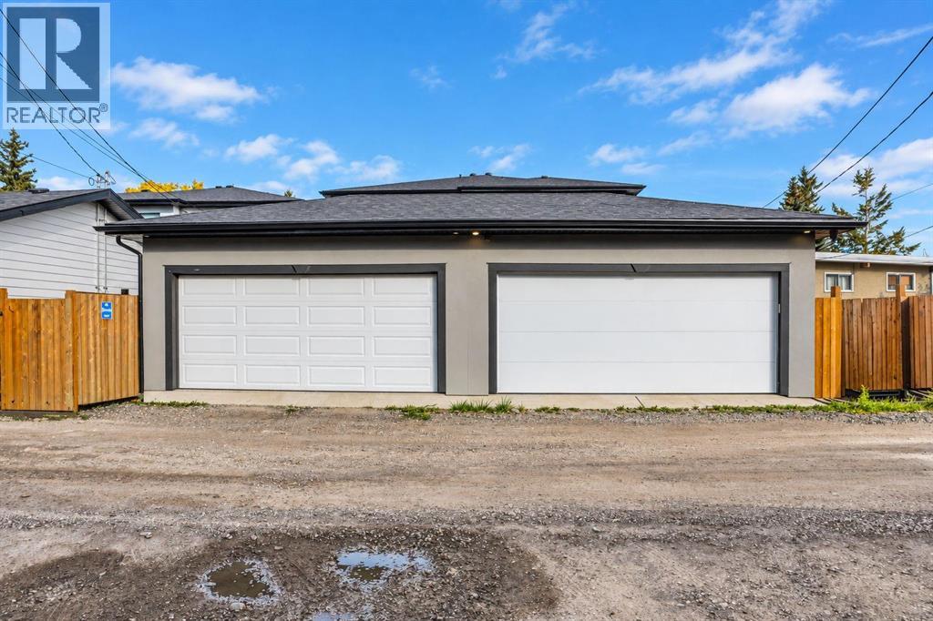 1111 43 Street Sw Property Photo 41