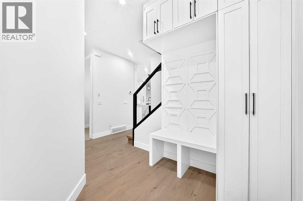 3106 15 Avenue Sw Property Photo 2