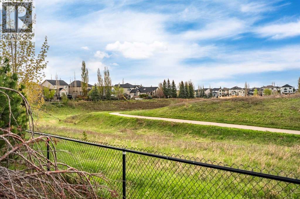 276 Kincora Heights Nw Property Photo 31