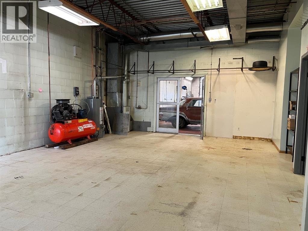 1411 20 Avenue Property Photo 10