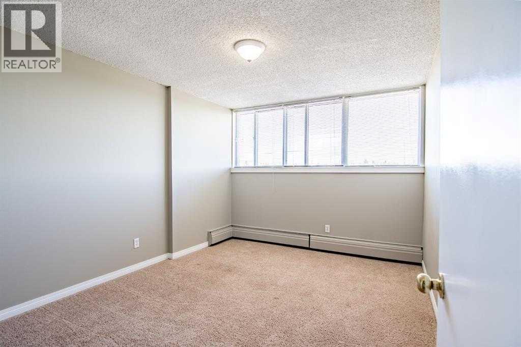 4820 47 Avenue Property Photo 32