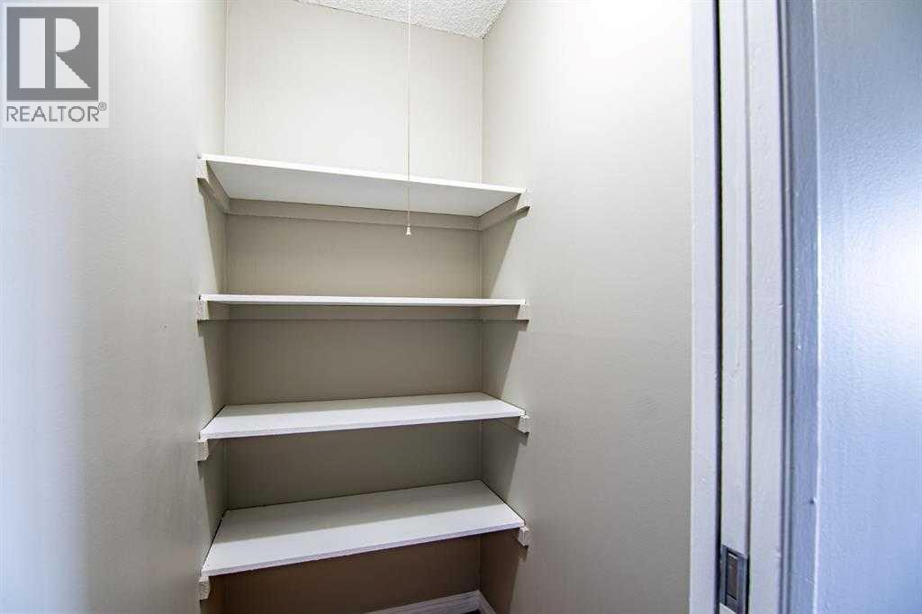 4820 47 Avenue Property Photo 36