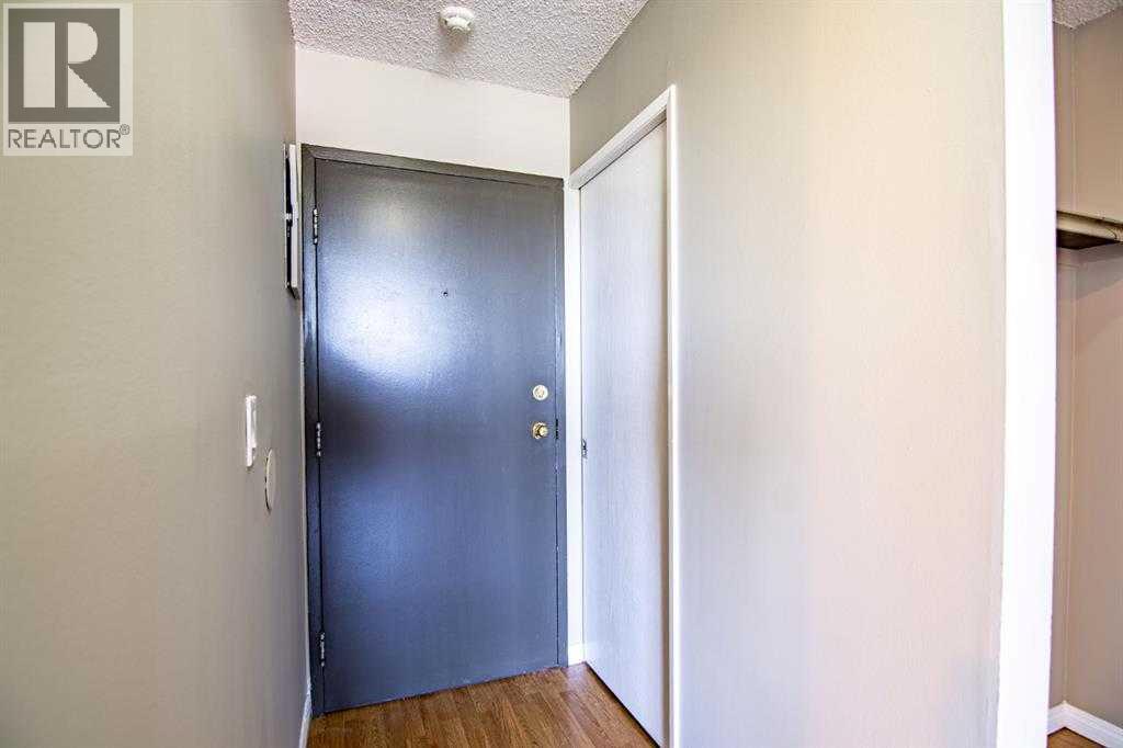 4820 47 Avenue Property Photo 37