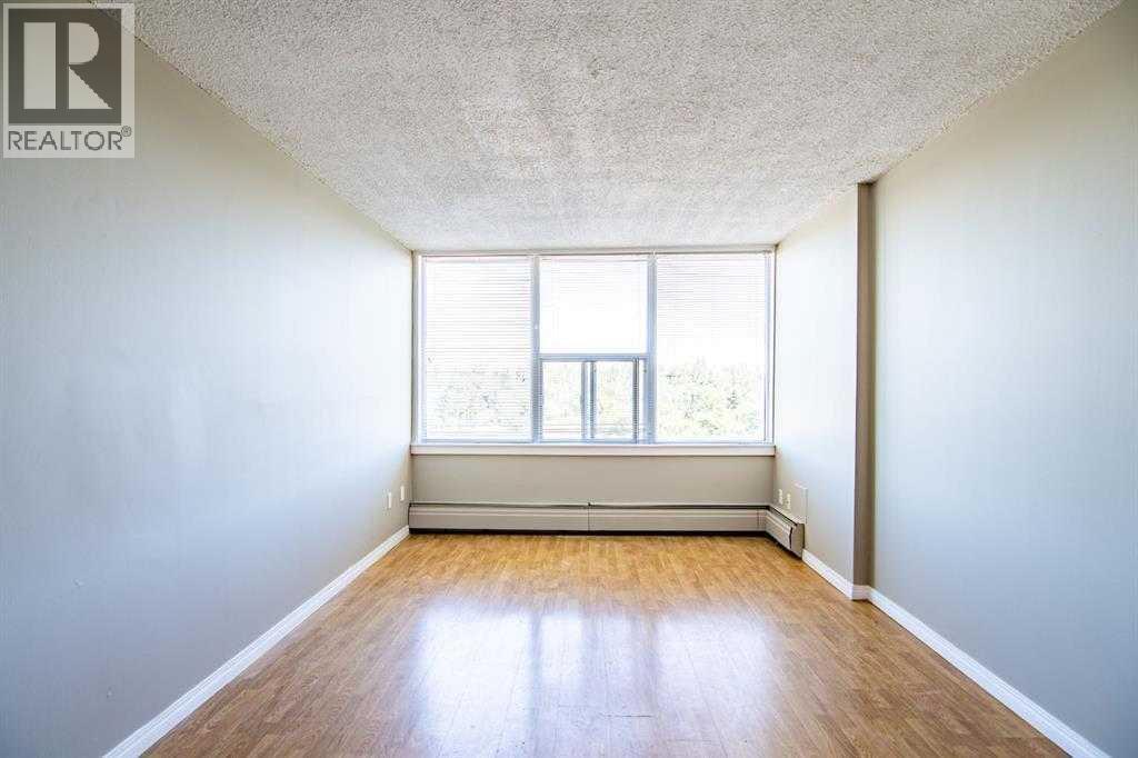 4820 47 Avenue Property Photo 39