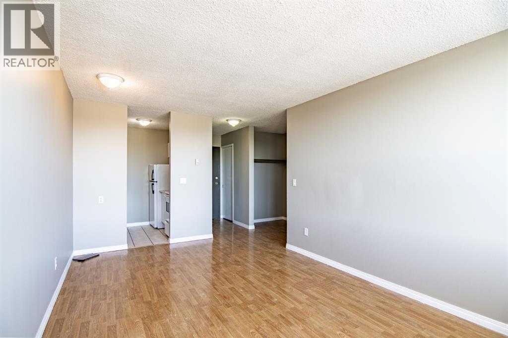 4820 47 Avenue Property Photo 41