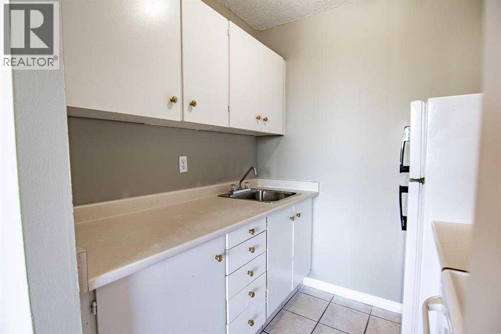4820 47 Avenue Property Photo 43