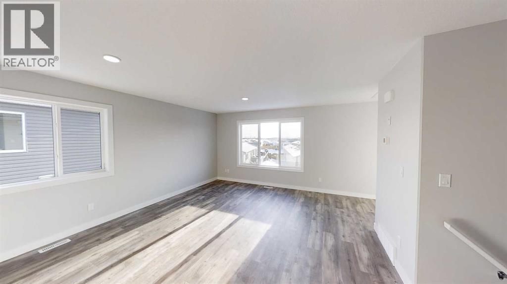 9529 113 Avenue Property Photo 5