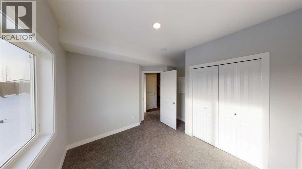 9529 113 Avenue Property Photo 9