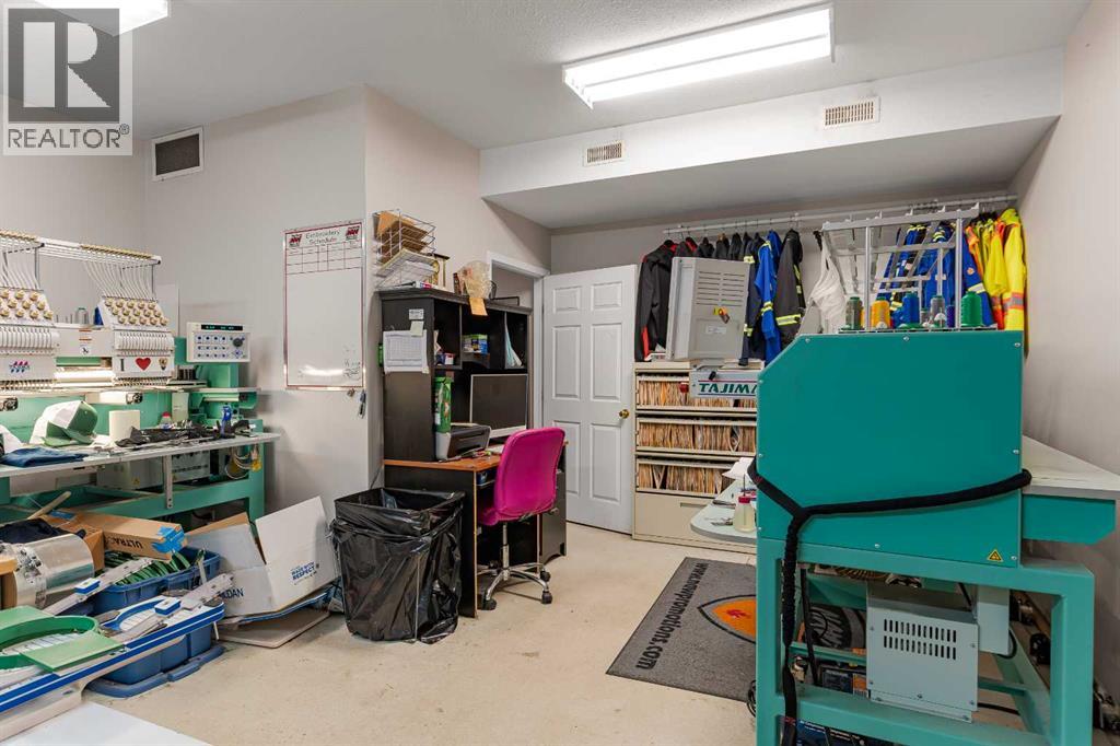 9856 97 Avenue Property Photo 6