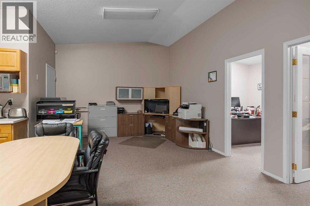 9856 97 Avenue Property Photo 10