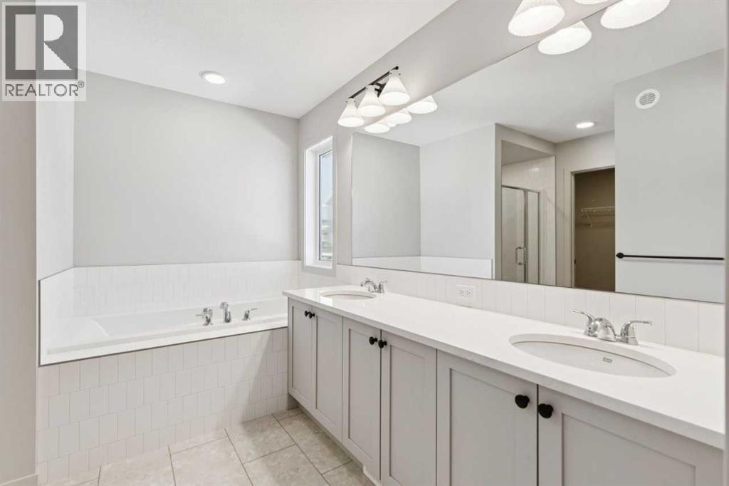 1062 Bayview Crescent Sw Property Photo 25